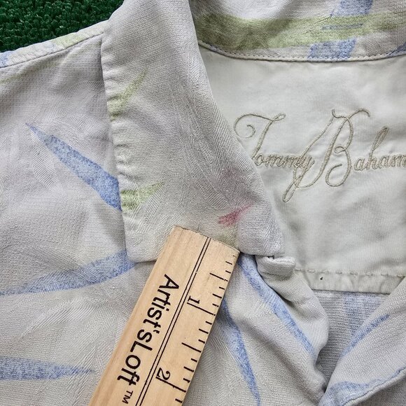 Tommy Bahama Hawaiian Shirt Mens Medium Button Up 100% Silk Tropical Beach - Picture 4 of 10